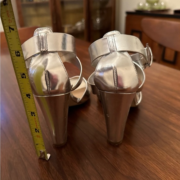 J Crew silver heeled sandals. Size 8. - Picture 5 of 5